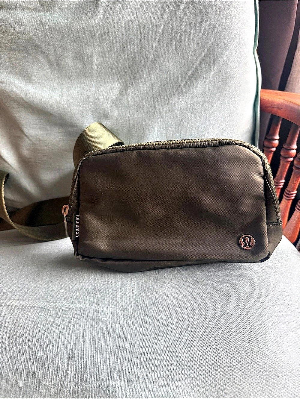 lululemon Everywhere Belt Bag 1L Crossbody in Brown